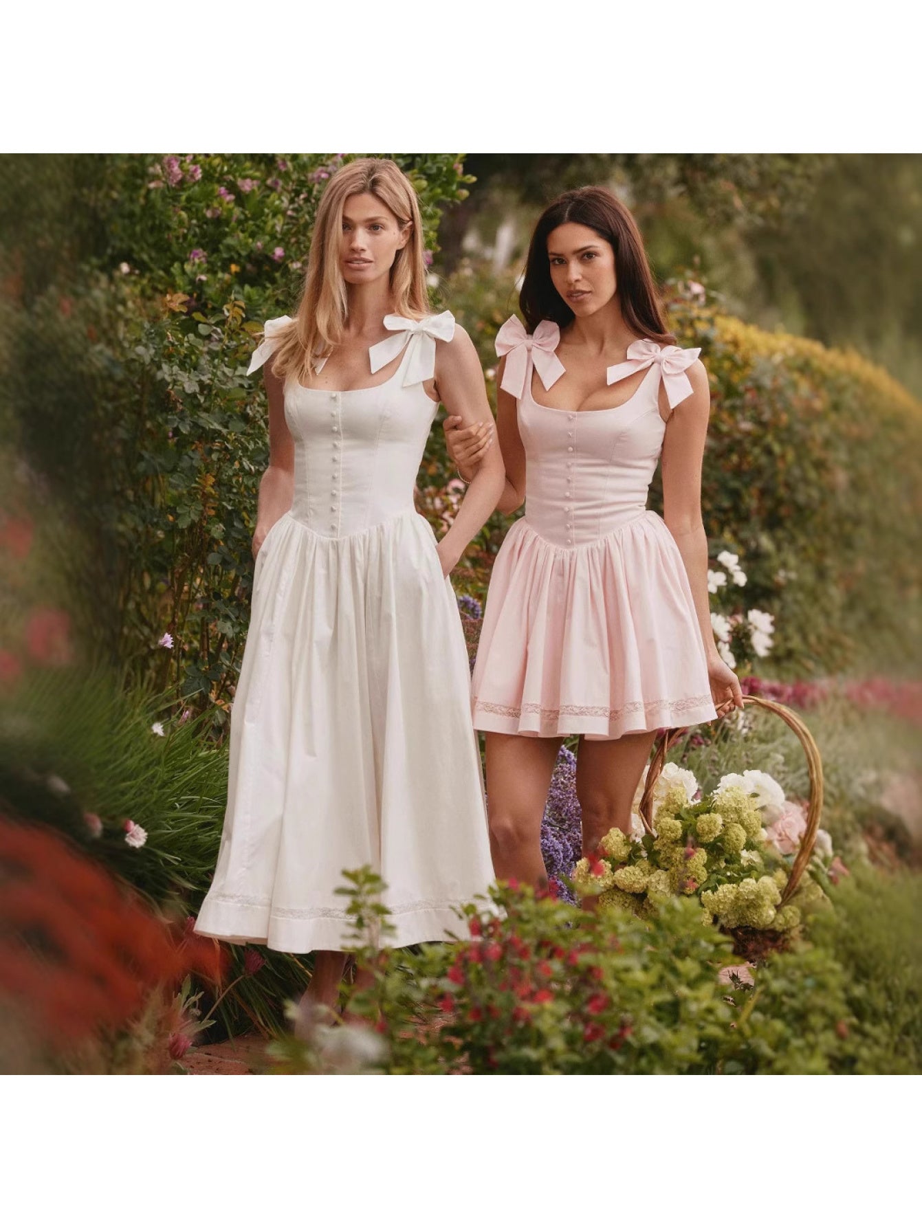 Women's French-Inspired Sleeveless Strapless Lace Waist-Cinching Bow Detail Long Dress - Lightweight Casual Chic Beach Vacation Dress, Machine Washable Solid Color All-Season Elegant Long Dress