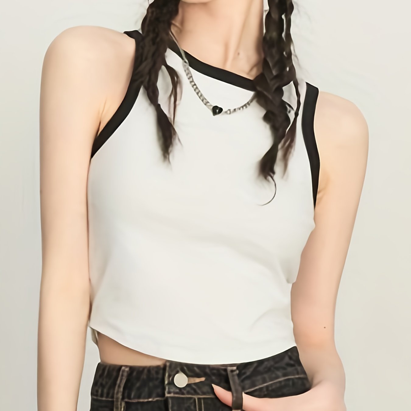 Women's C-Key Vacation Style Color-Block Tank Top - White & Black Sleeveless Round Neck, Medium Stretch Machine-Washable All-Season Casual Top, Versatile Clothing, Twist Knot Detail, Comfortable Fit