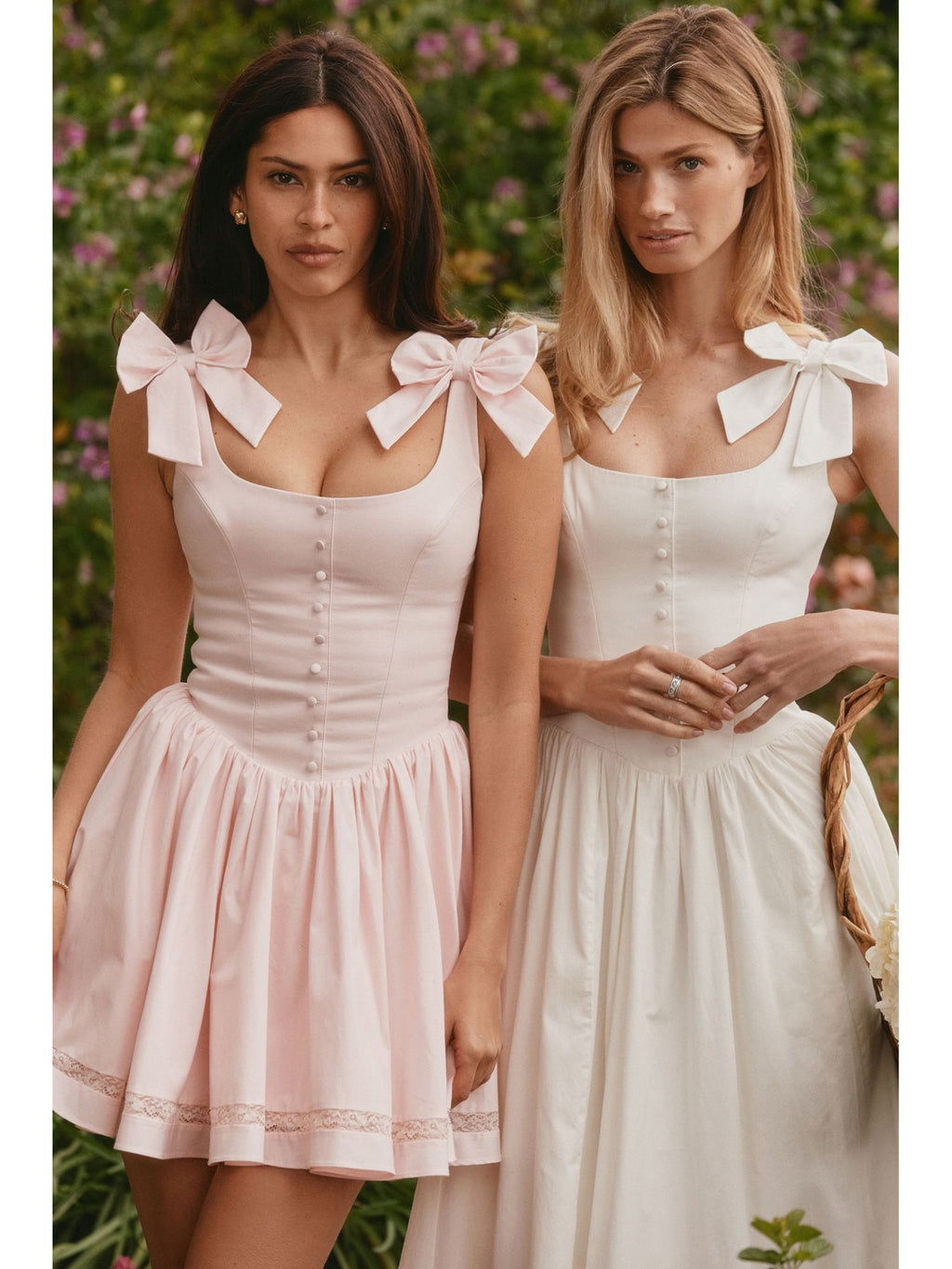 Women's French-Inspired Sleeveless Strapless Lace Waist-Cinching Bow Detail Long Dress - Lightweight Casual Chic Beach Vacation Dress, Machine Washable Solid Color All-Season Elegant Long Dress