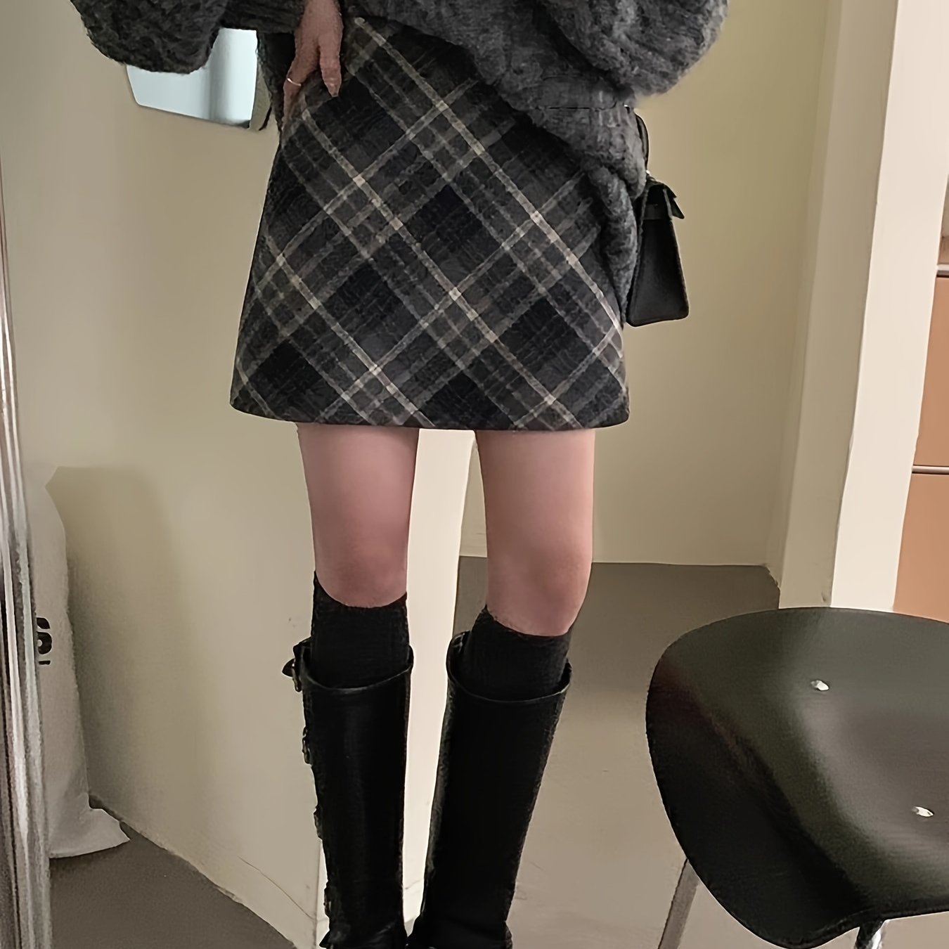 Women'S A-Line Plaid Skirt with Back Zipper - Flared Hem, Short Length, Solid Color, Fall\u002FWinter Collection, Versatile & Stylish Design, Perfect for Casual Attire, Casual Attire Skirt | Aline Skirt | Zipper Detail