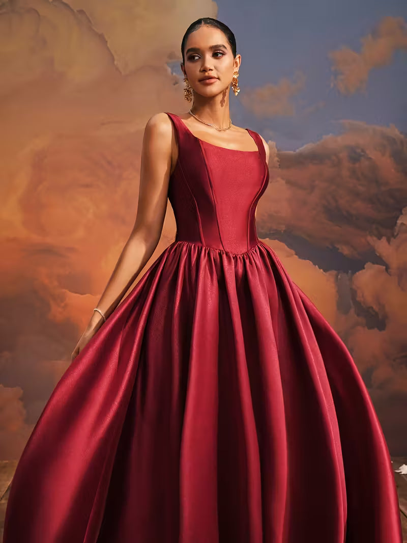 One Women's Sexy Evening Dress with Spaghetti Straps, Elegant A-Line Back Tie Design Long Gown for Ladies High Waist Tall Leg Lengthened Party Cocktail Ball Prom Fashion Holiday Graduation Vacation Date Night Wear