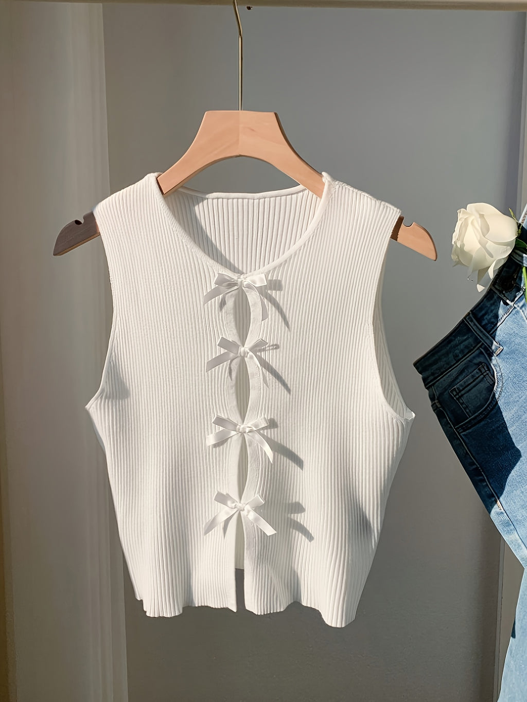 Women's Sexy Summer Stretch Vest - Form-Fitting Ribbed Design with Bow Accents, High Elasticity Round Neck Sleeveless Top, Solid Color Casual to Dressy Wear, Sleeveless Vests, Versatile Clothing, Sensual Material