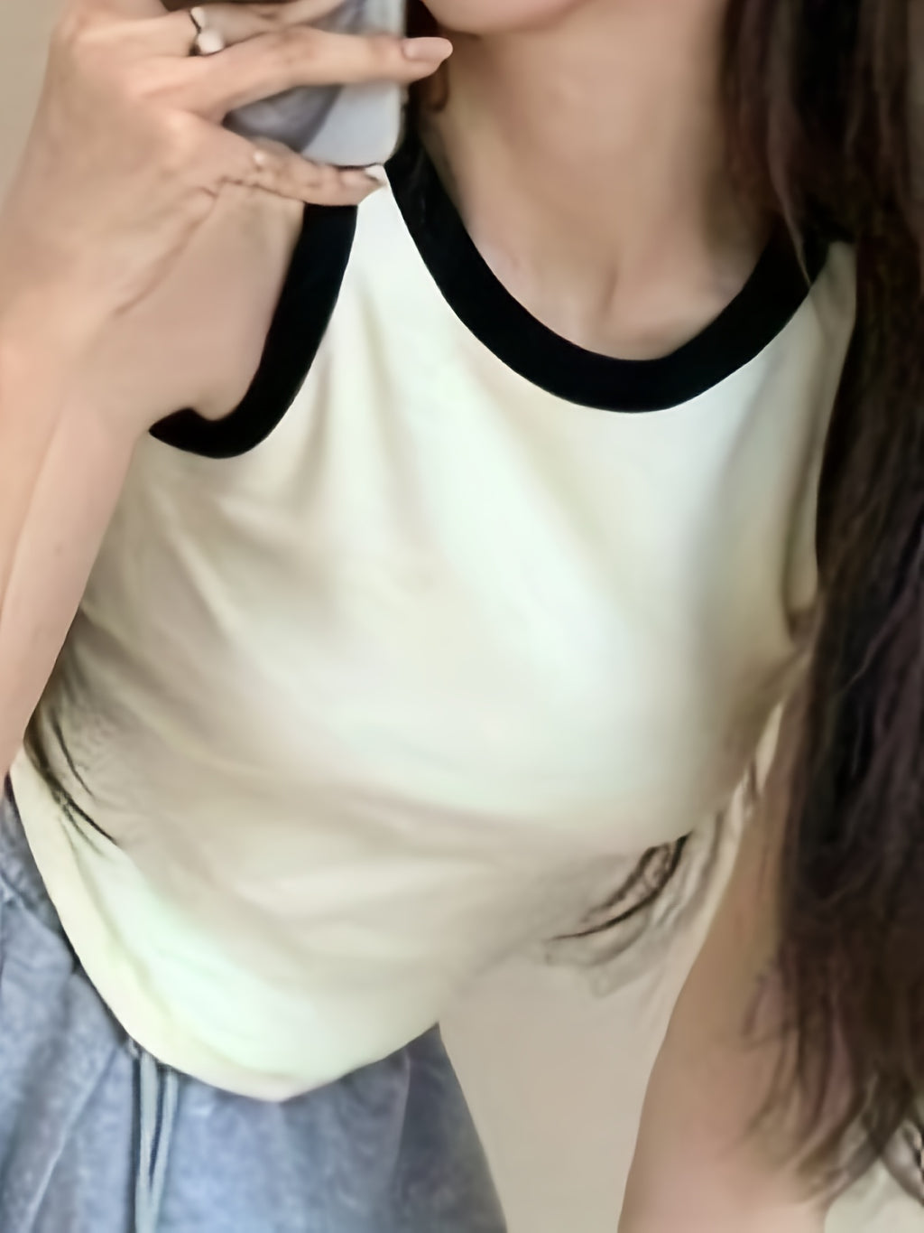 Women's C-Key Vacation Style Color-Block Tank Top - White & Black Sleeveless Round Neck, Medium Stretch Machine-Washable All-Season Casual Top, Versatile Clothing, Twist Knot Detail, Comfortable Fit