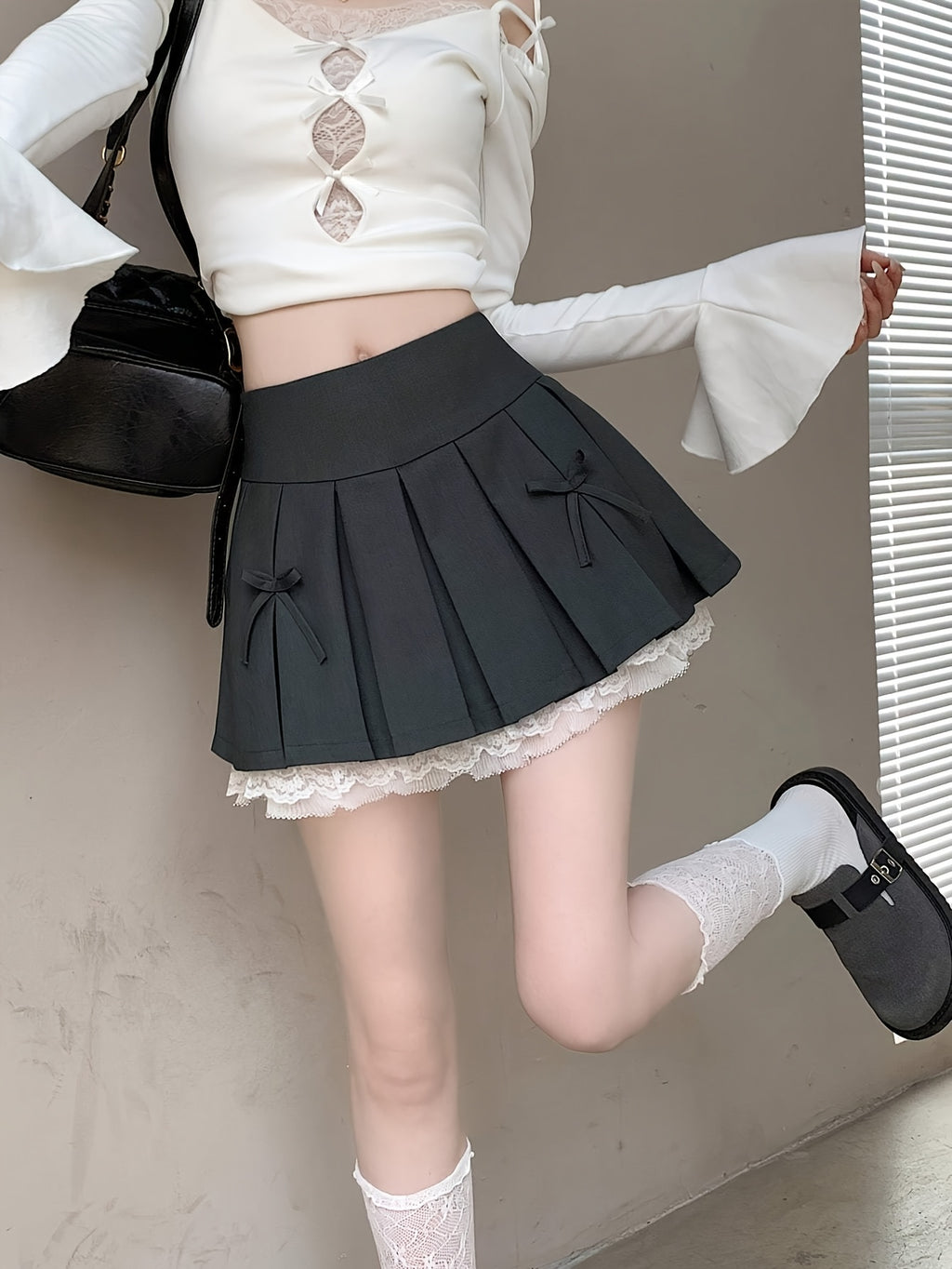 Women'S A-Line Pleated Skirt with Lace Trim & Bow Accents - Black Casual Layered Skirt for Spring Summer Fall, Versatile for Casual & Formal Outfits, Seasonal Fashion, Feminine Style, Quality Stitching, Fashion Lovers